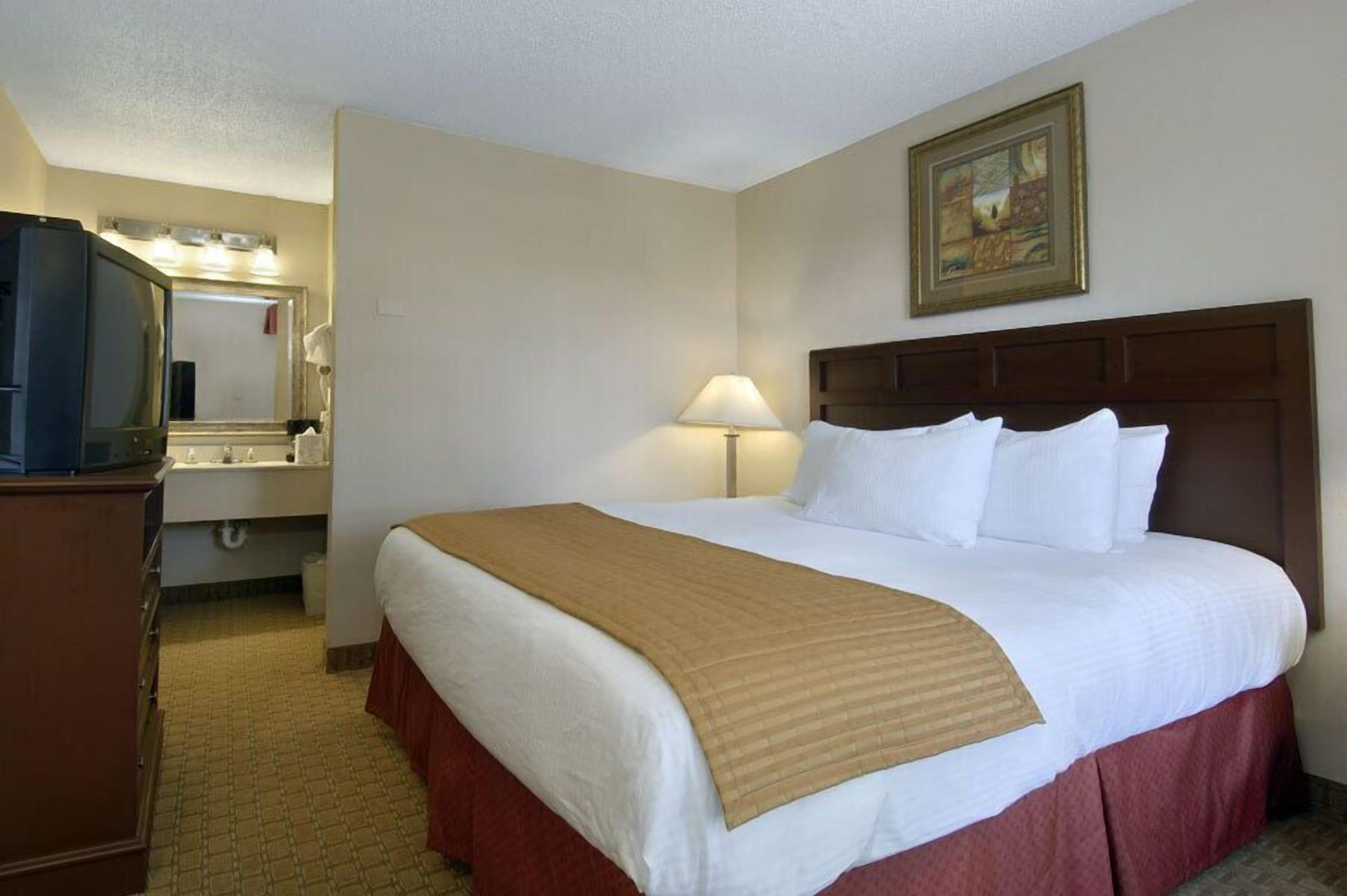Baymont By Wyndham Mobile/ I-65 Hotel Eksteriør billede