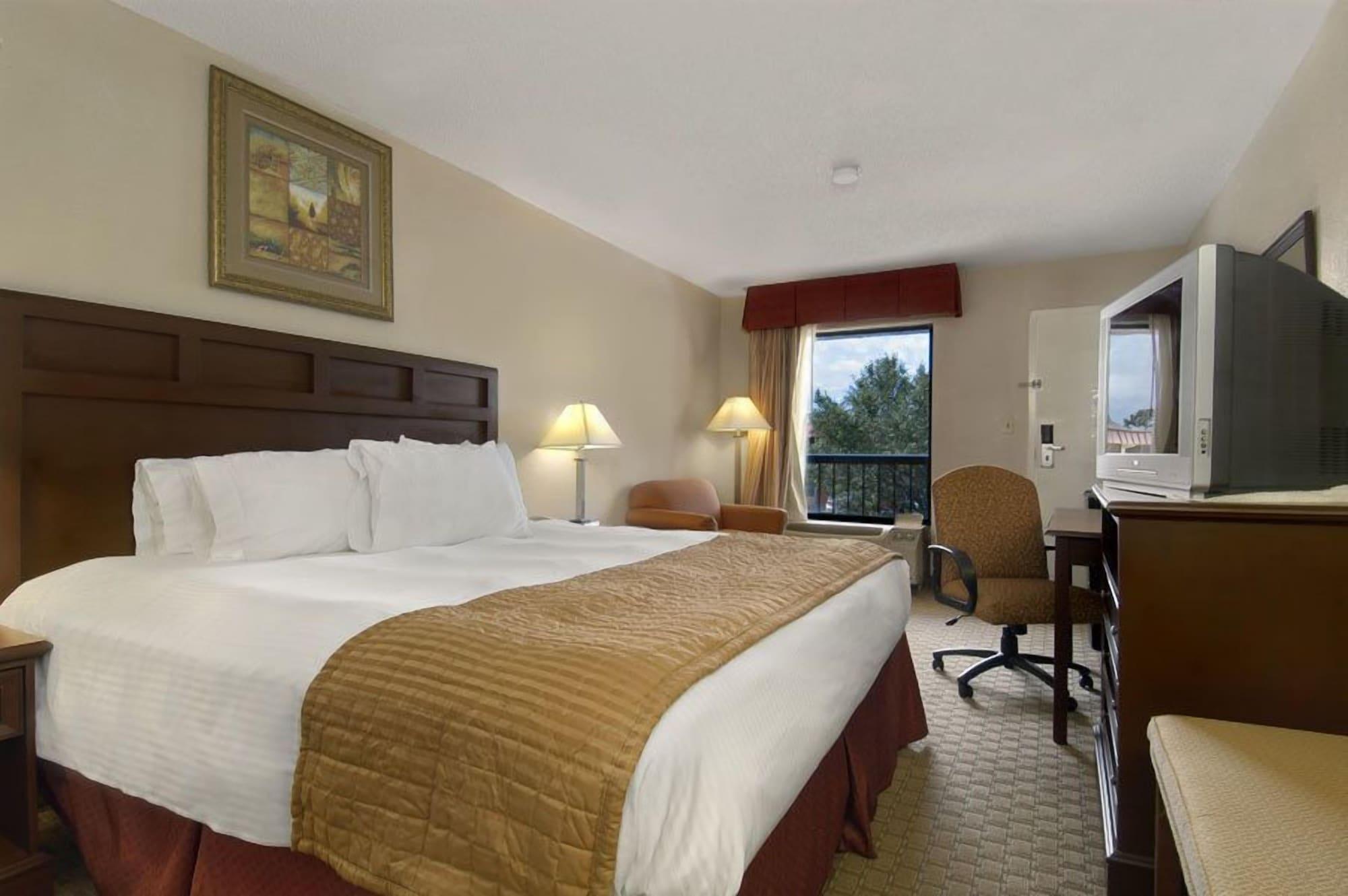 Baymont By Wyndham Mobile/ I-65 Hotel Eksteriør billede